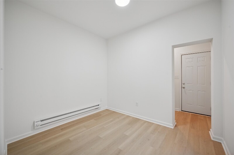Building Photo - 1516 W Wingohocking St