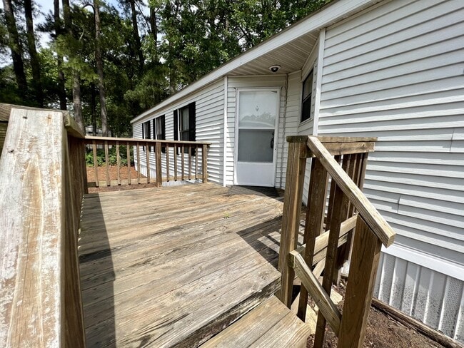 Building Photo - 300 Ricks Rd