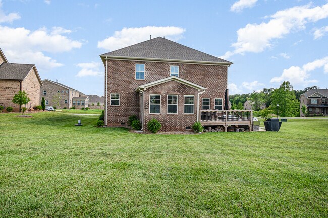 Building Photo - 6006 Tanoak Ct