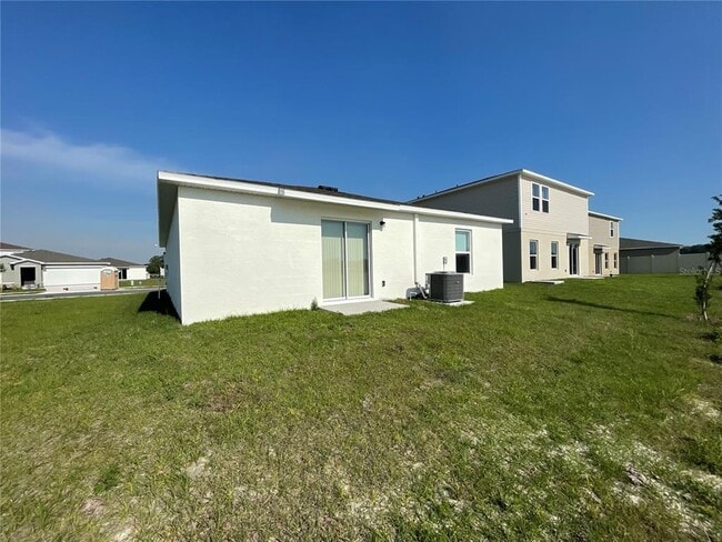 Building Photo - 2122 Kansas Rd