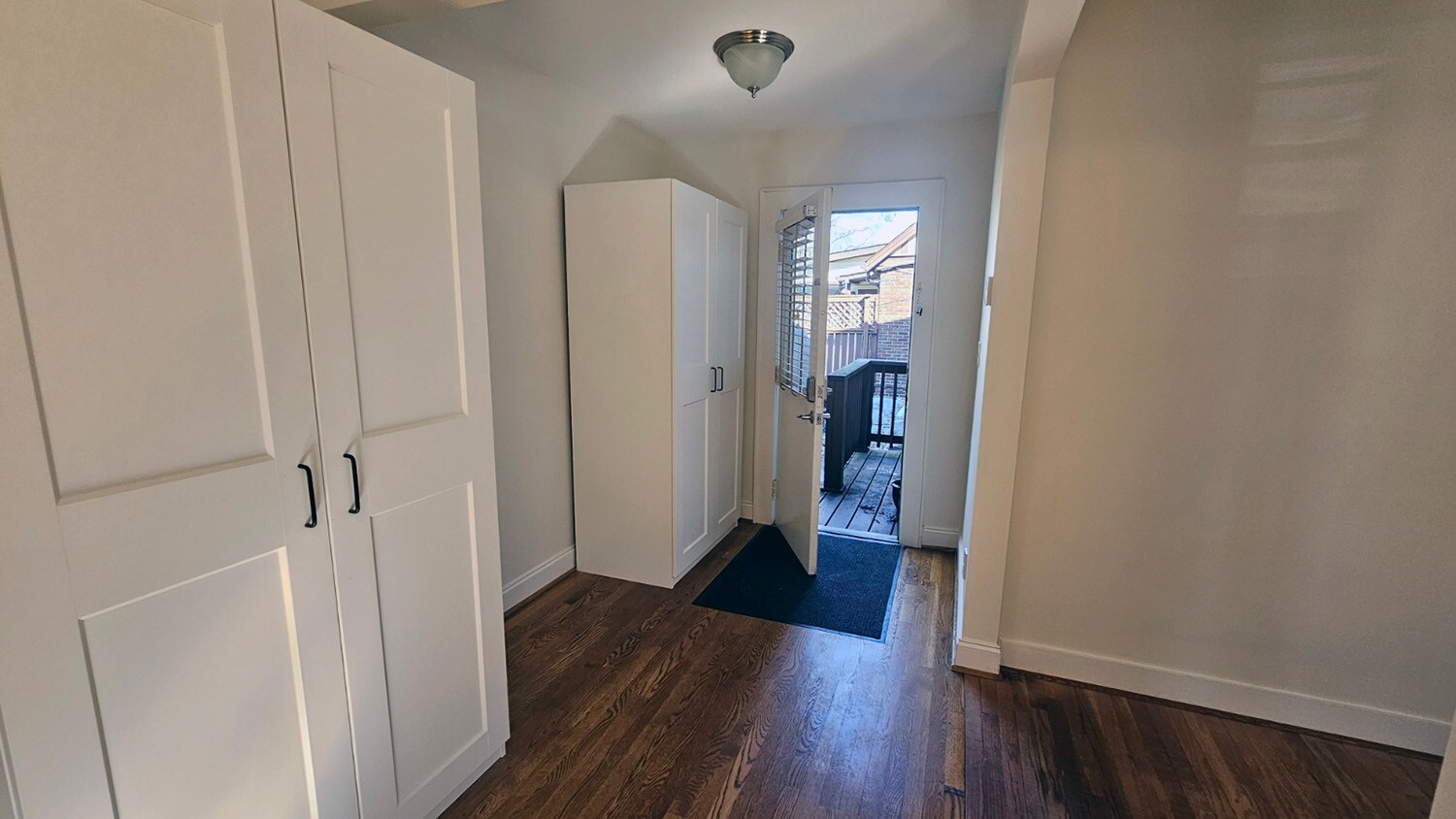 Building Photo - 2610 Woodlawn Dr