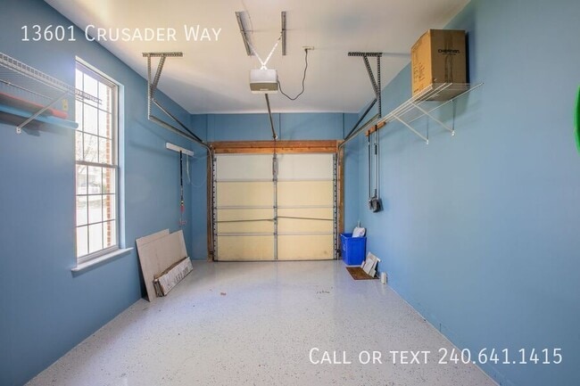 Building Photo - 13601 Crusader Way
