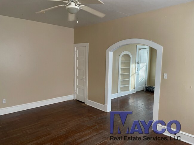 Building Photo - 640 Kirby Pl