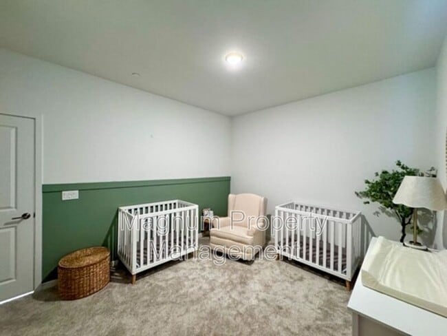 Building Photo - 31615 Settlers Rd