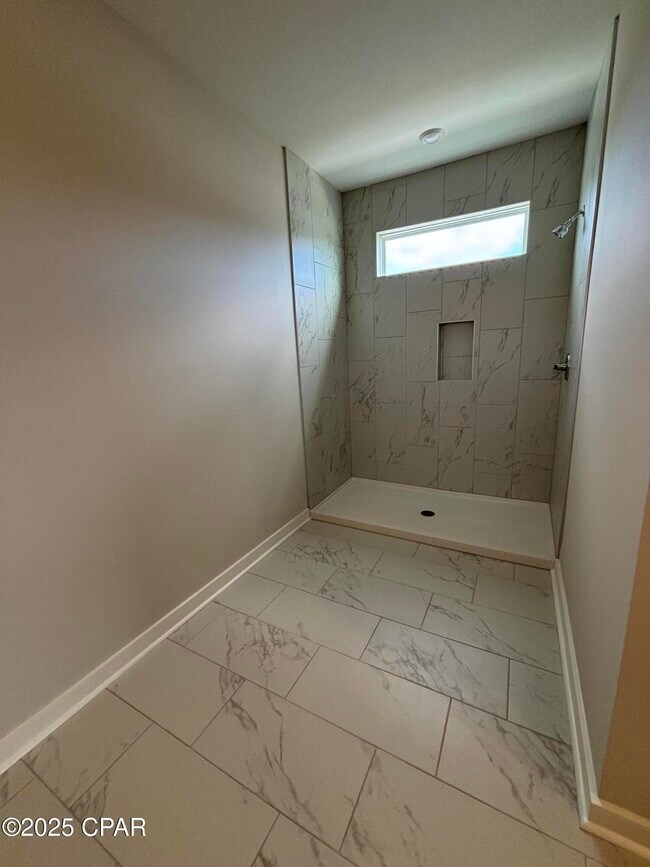 Building Photo - 1080 Blazing Star St