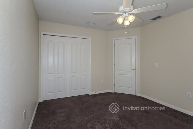 Building Photo - 8026 Haven Harbour Way