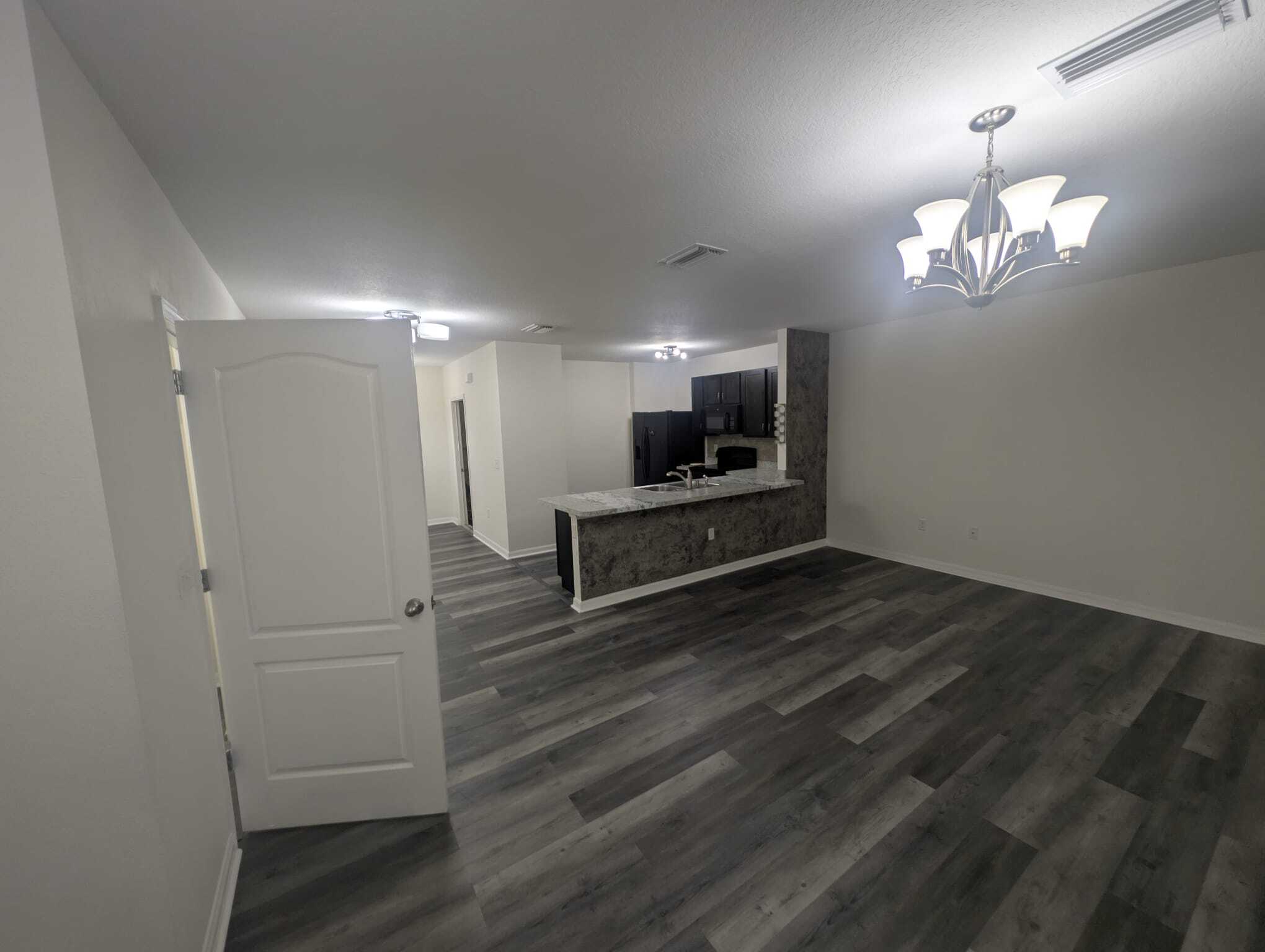 Building Photo - 9710 Hound Chase Dr