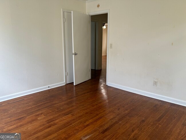 Building Photo - 1704 Woodrow Ave