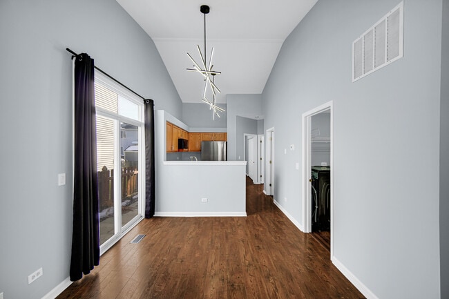 Building Photo - 16623 Natoma Dr