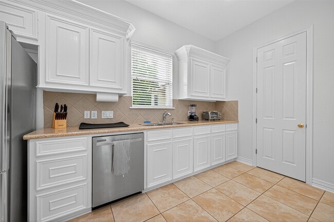 Building Photo - 1505 Wentworth St