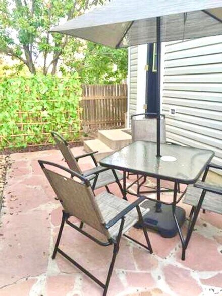 Building Photo - 10700 Kimblewyck Cir