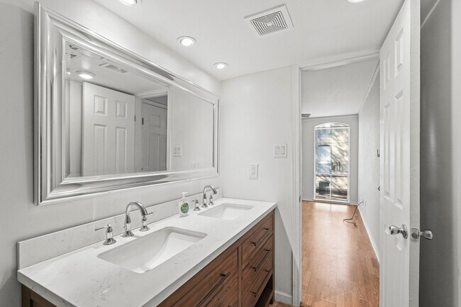 Building Photo - 4637 Wild Indigo St