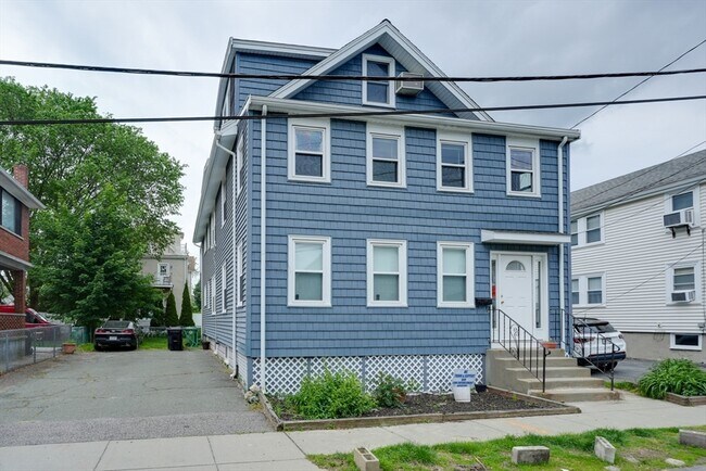 Building Photo - 12 Keenan St