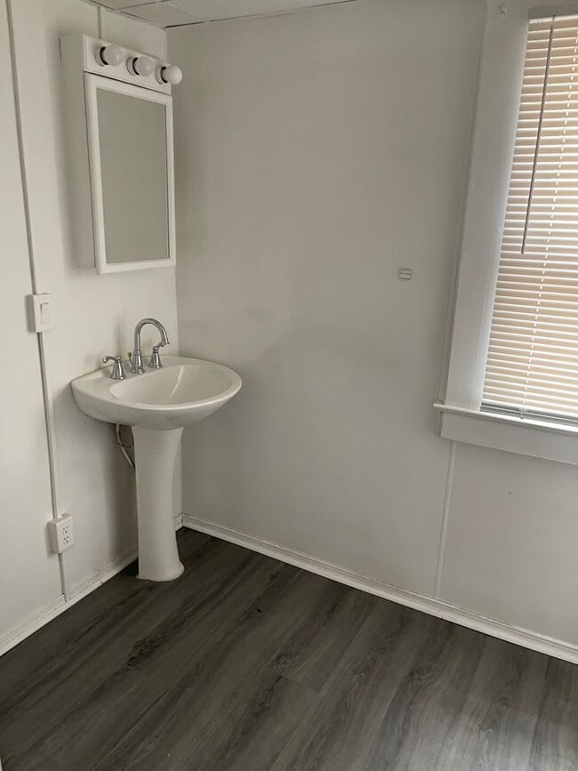 Building Photo - 2257 S 10th St