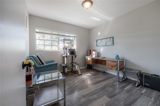 Building Photo - 2523 Lake Ellen Cir