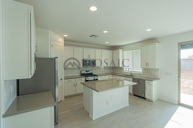 Building Photo - 6264 S Emery