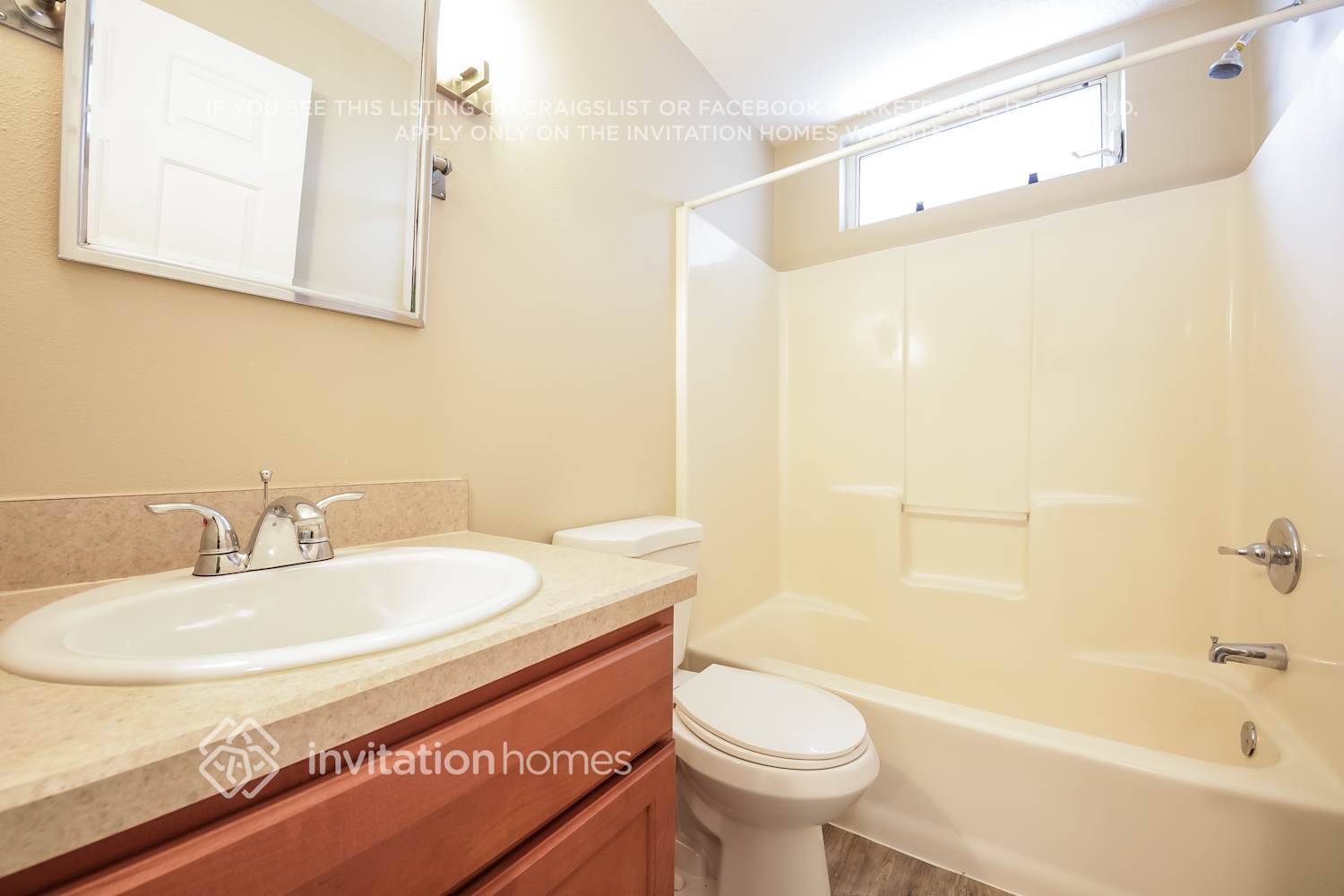 Building Photo - 1401 Brookebridge Dr