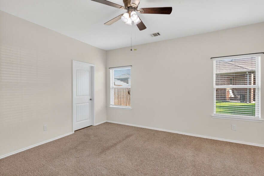 Building Photo - 1702 Wild Rye Cir