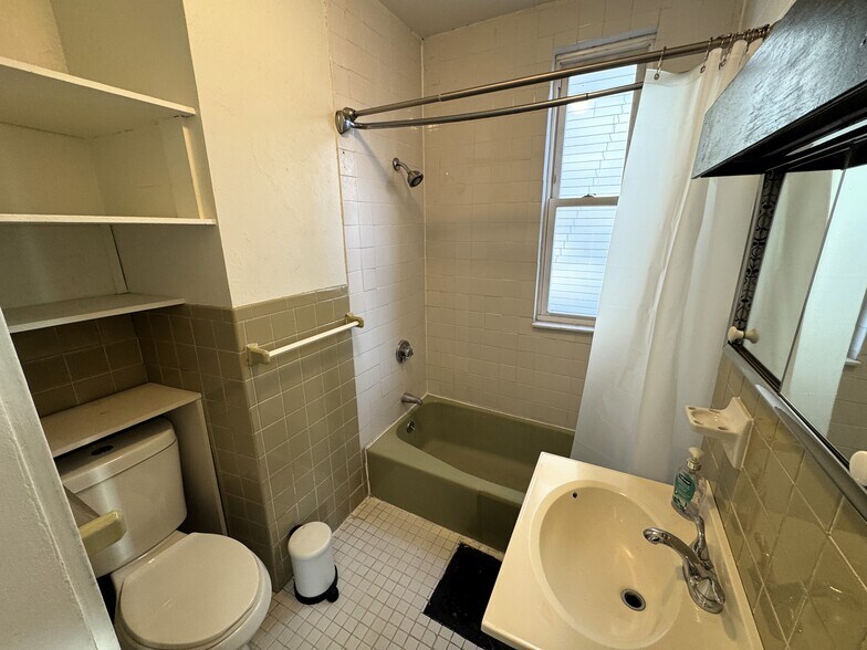 Building Photo - 377 Highland Ave