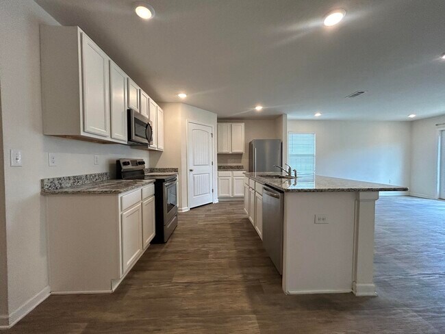 Building Photo - 916 Merganser Way