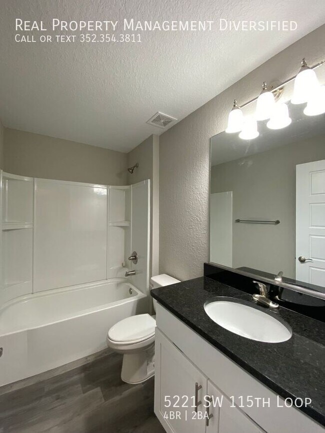 Building Photo - 5221 SW 115th Loop