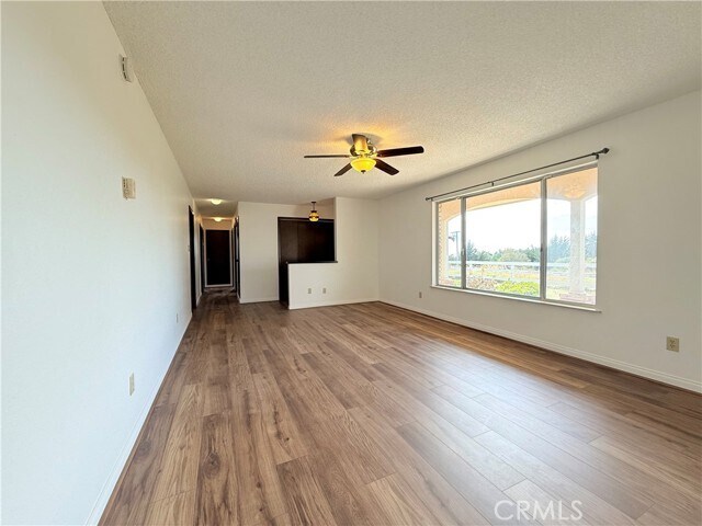 Building Photo - 575 Aloma Way