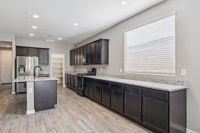 Building Photo - 1924 S 82nd Cir