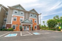 Building Photo - Commons at Knoxville