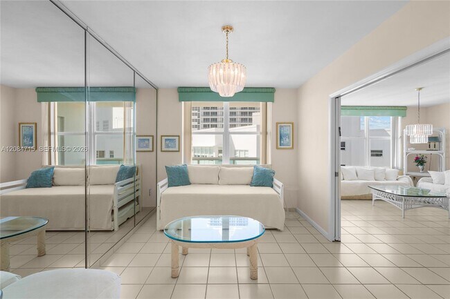 Building Photo - 5001 Collins Ave