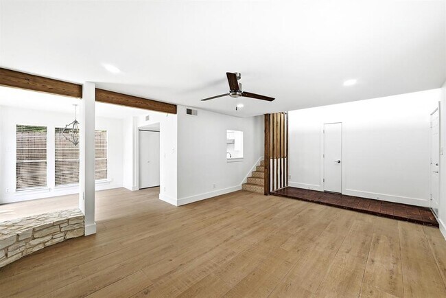 Building Photo - 6202 Laurel Valley Dr