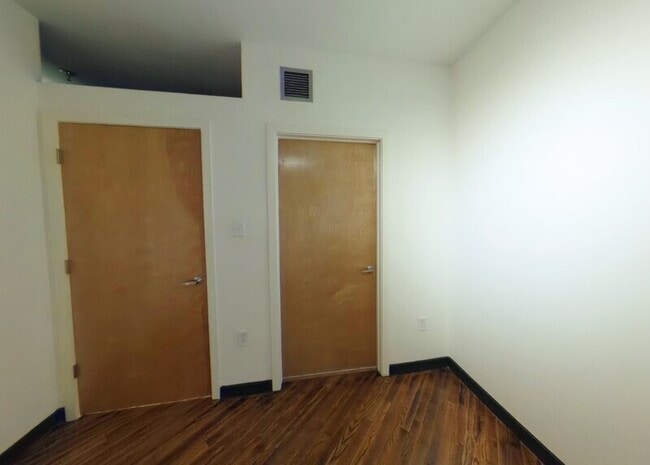 Building Photo - 301 Goshen St