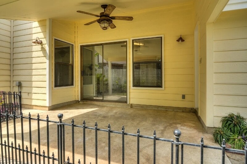 Building Photo - 6602 Pebble Spring Dr