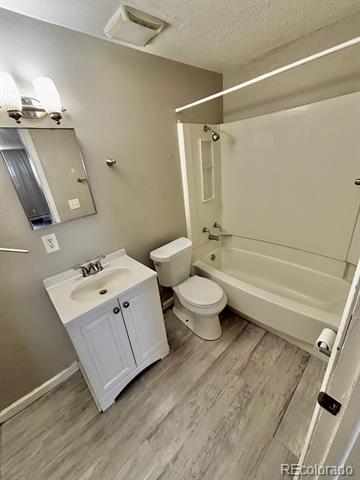 Building Photo - 7121 Utica St