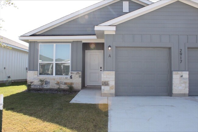 Primary Photo - 2917 Quail Rdg Ln