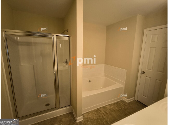 Building Photo - 306 Creek Manor Way