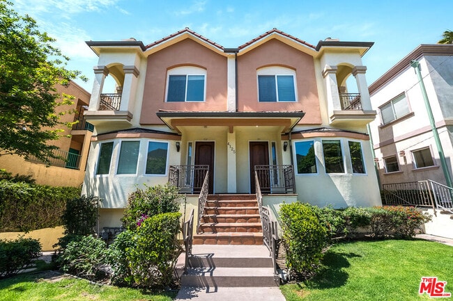 Primary Photo - 4125 W Hood Ave