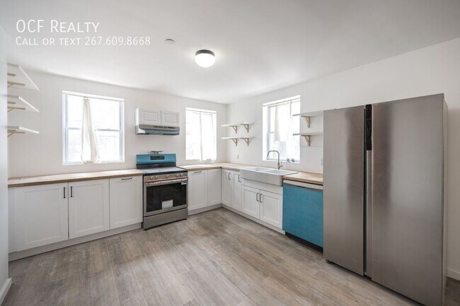 Building Photo - 711 W Thompson St