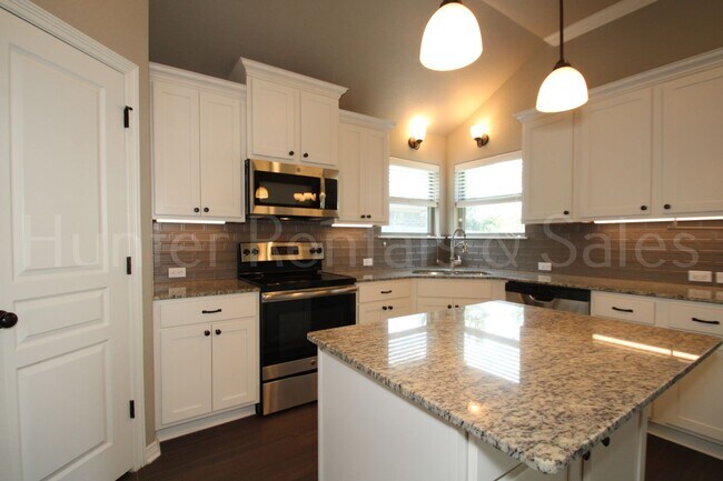 Building Photo - Temple 4 bedroom in Carriage House Subdivision