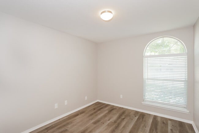 Building Photo - 1213 Crooked Creek Ct