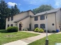 Building Photo - 2404 Woodstock Dr