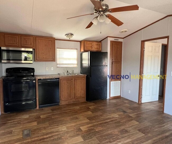 Primary Photo - 1819 Co Rd 1001