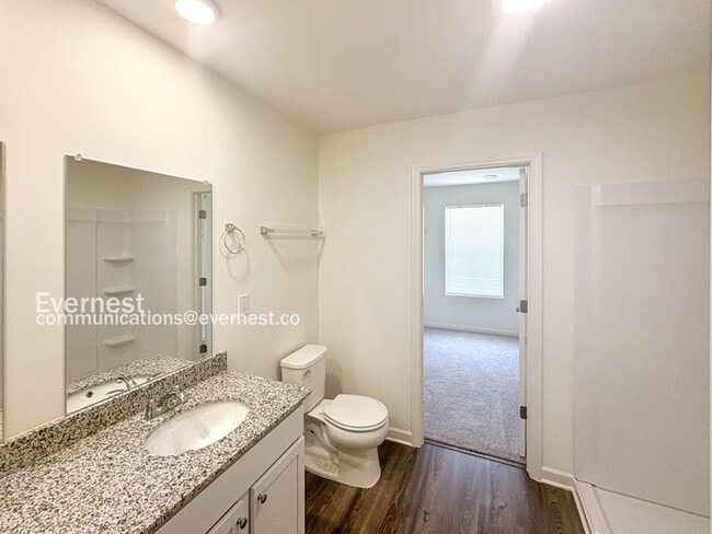 Building Photo - 107 Douglas Fir Dr
