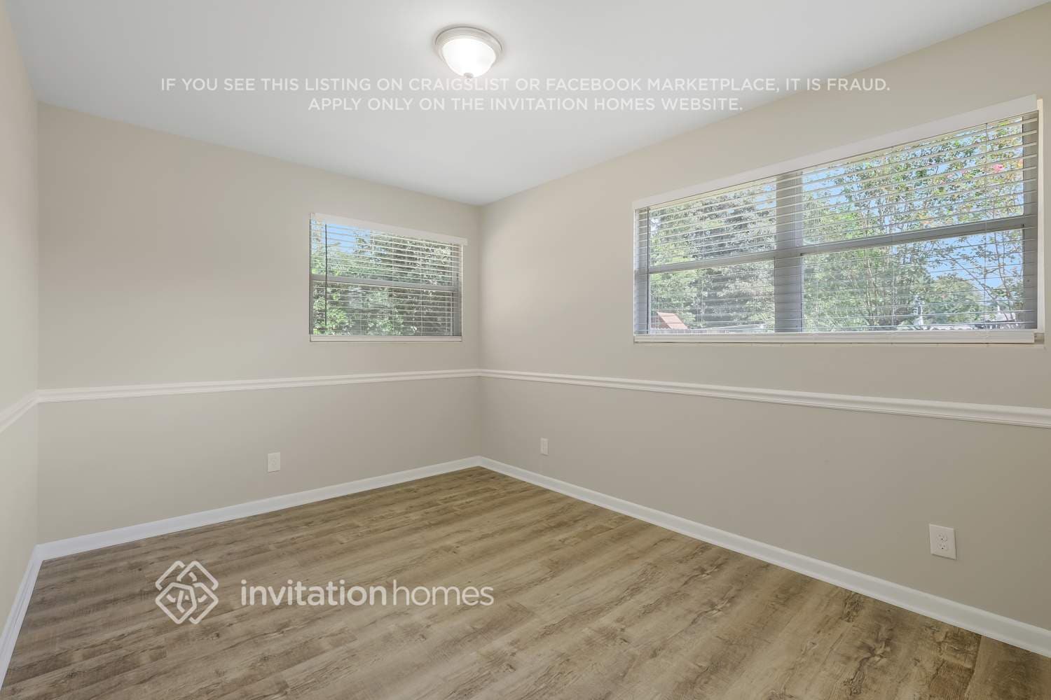 Building Photo - 7917 Chateau Dr S