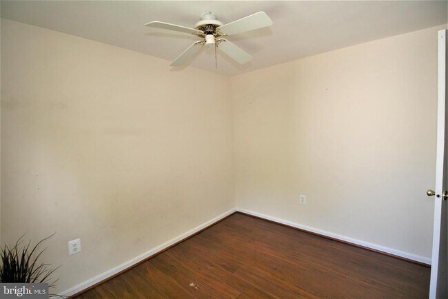 Building Photo - 10602 Tuppence Ct
