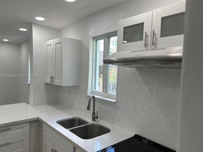 Building Photo - 261 NW 49th St