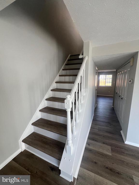 Building Photo - 132 Savannah Ct