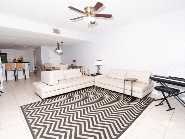 Building Photo - 1611 Veracruz Ln