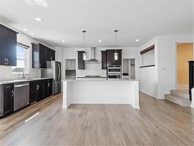 Building Photo - 5898 Urbandale Ct N