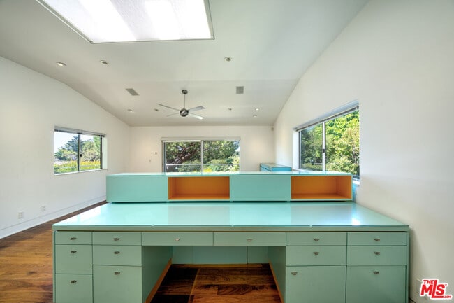 Building Photo - 6000 Philip Ave