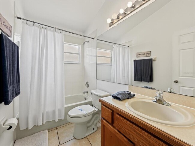Building Photo - 8105 Santee Dr